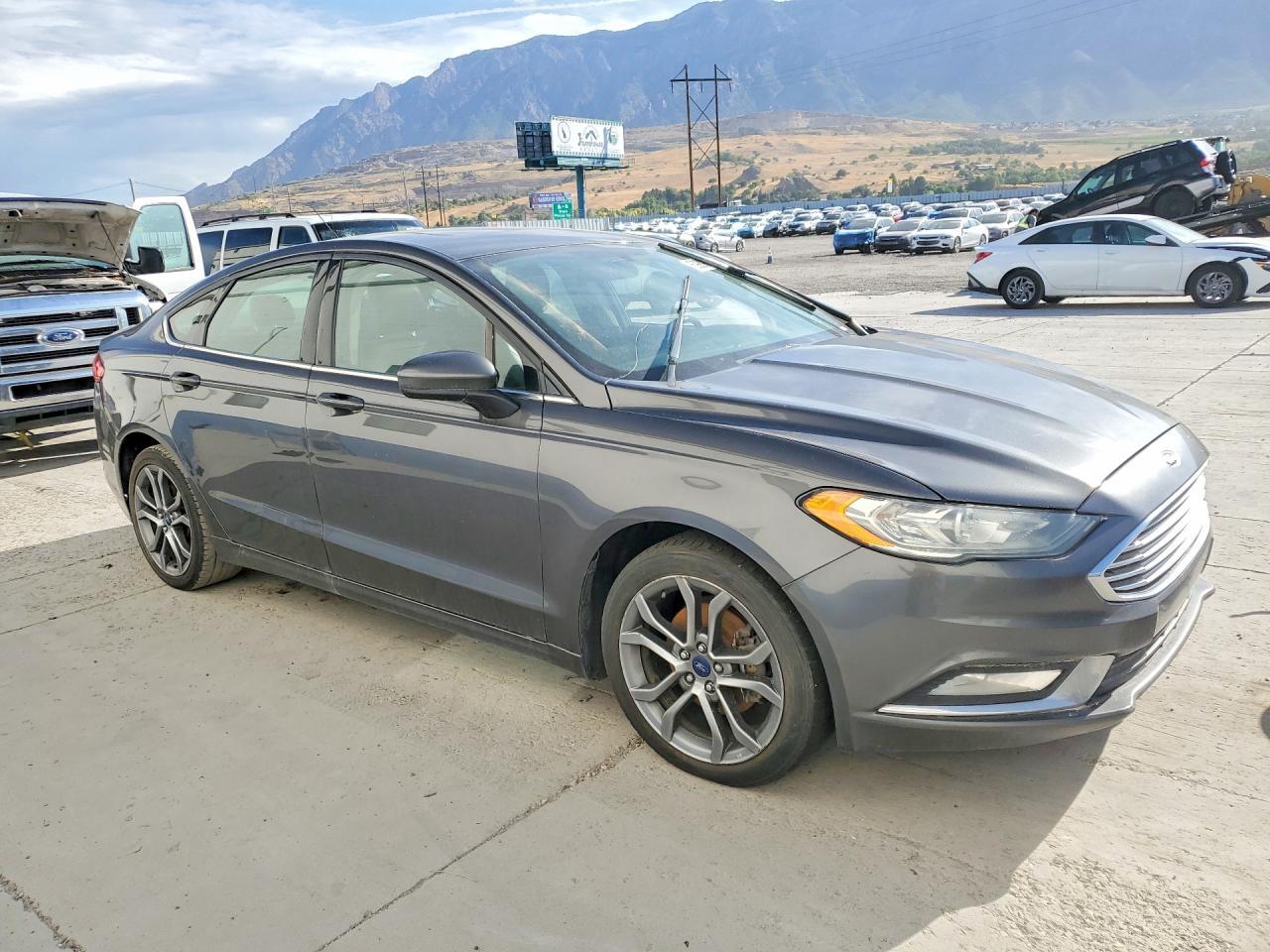 2017 FORD FUSION SE — Фото 4 из 12