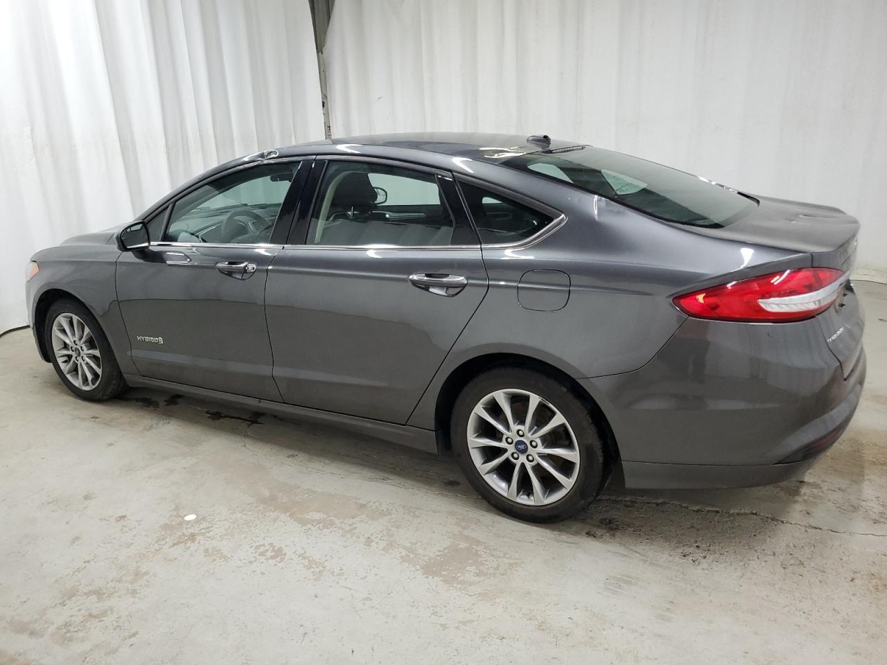 2017 FORD FUSION SE HYBRID — Фото 2 из 12