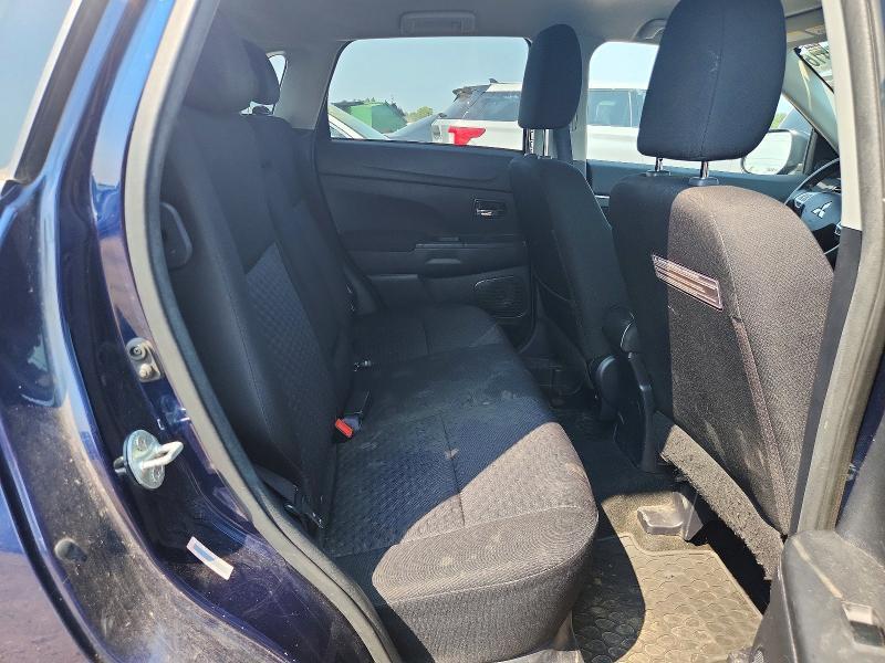 2011 MITSUBISHI OUTLANDER SPORT SE — Фото 10 из 12