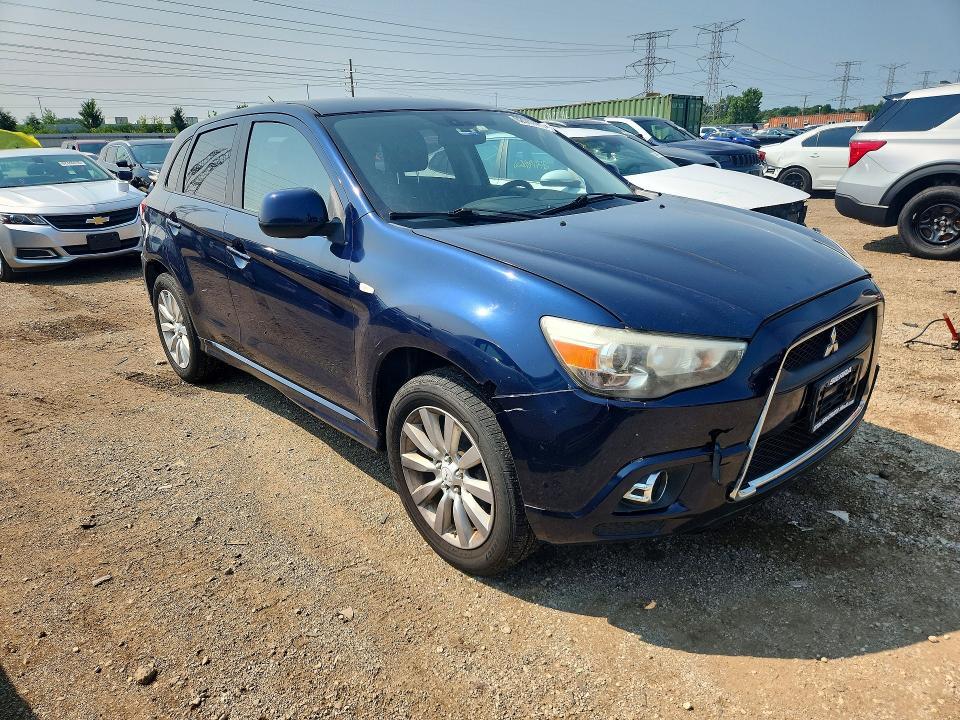 2011 MITSUBISHI OUTLANDER SPORT SE — Фото 4 из 12