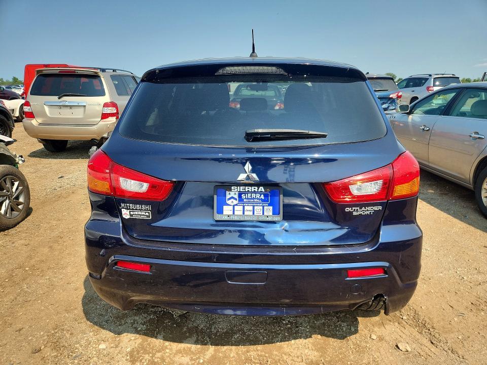 2011 MITSUBISHI OUTLANDER SPORT SE — Фото 6 из 12