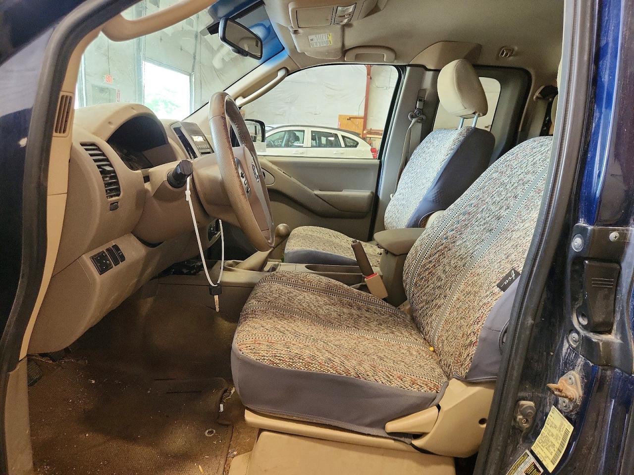 2011 NISSAN FRONTIER SV V6 — Фото 7 из 12