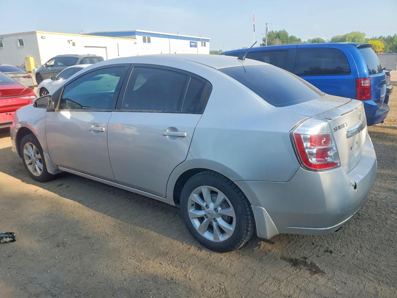 2011 NISSAN SENTRA 2.0 — Фото 2 из 12