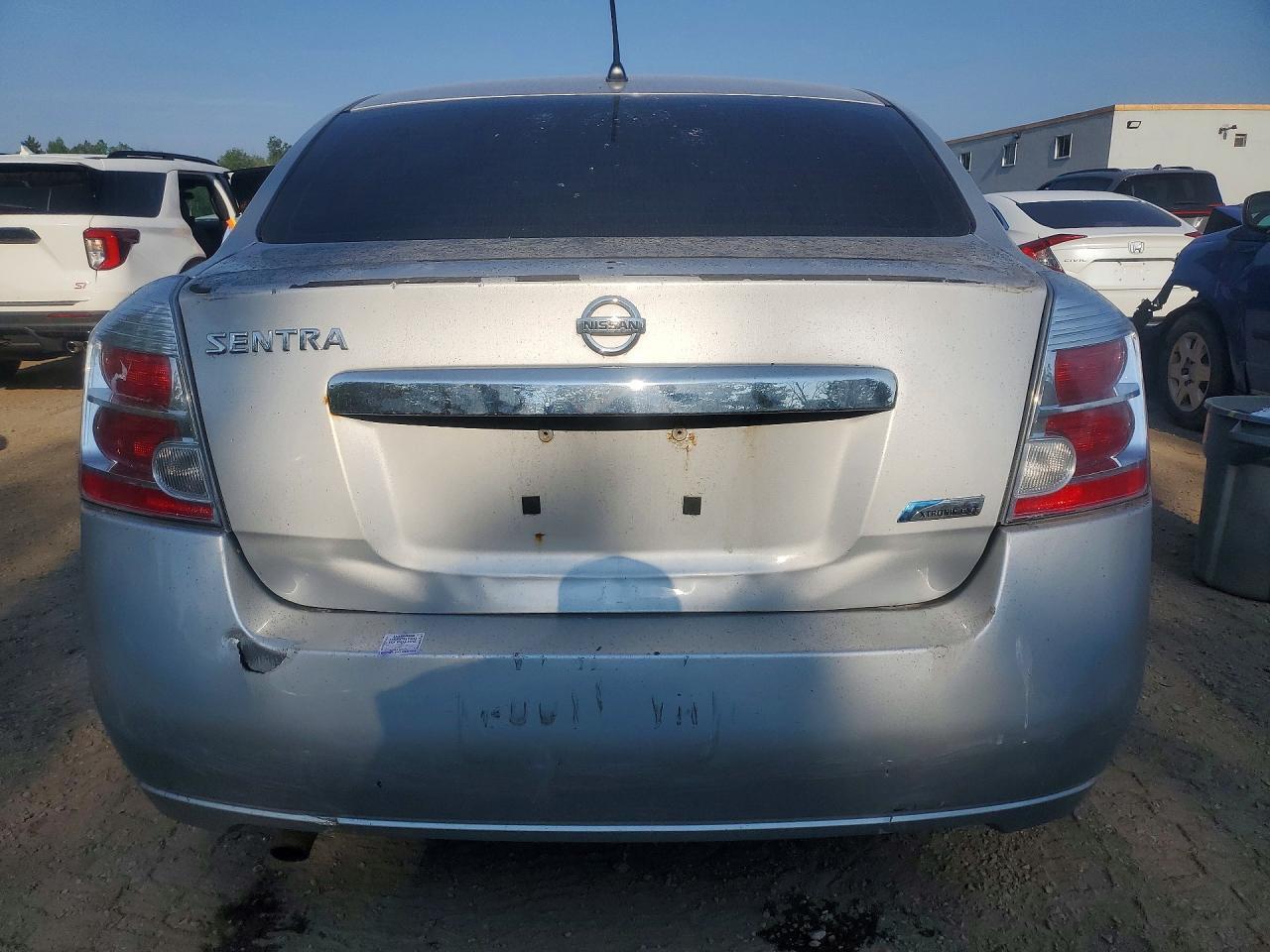 2011 NISSAN SENTRA 2.0 — Фото 6 из 12
