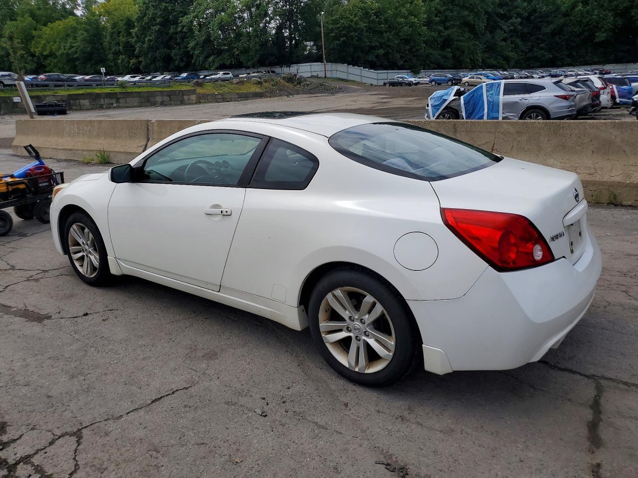 2011 NISSAN ALTIMA 2.5 S — Фото 2 из 12