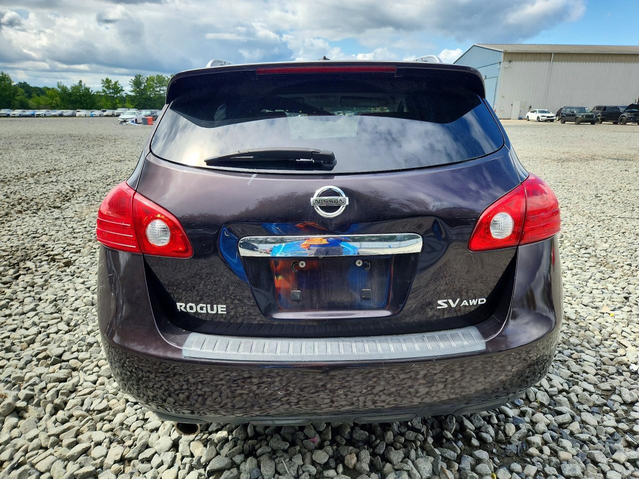 2011 NISSAN ROGUE S — Фото 6 из 12