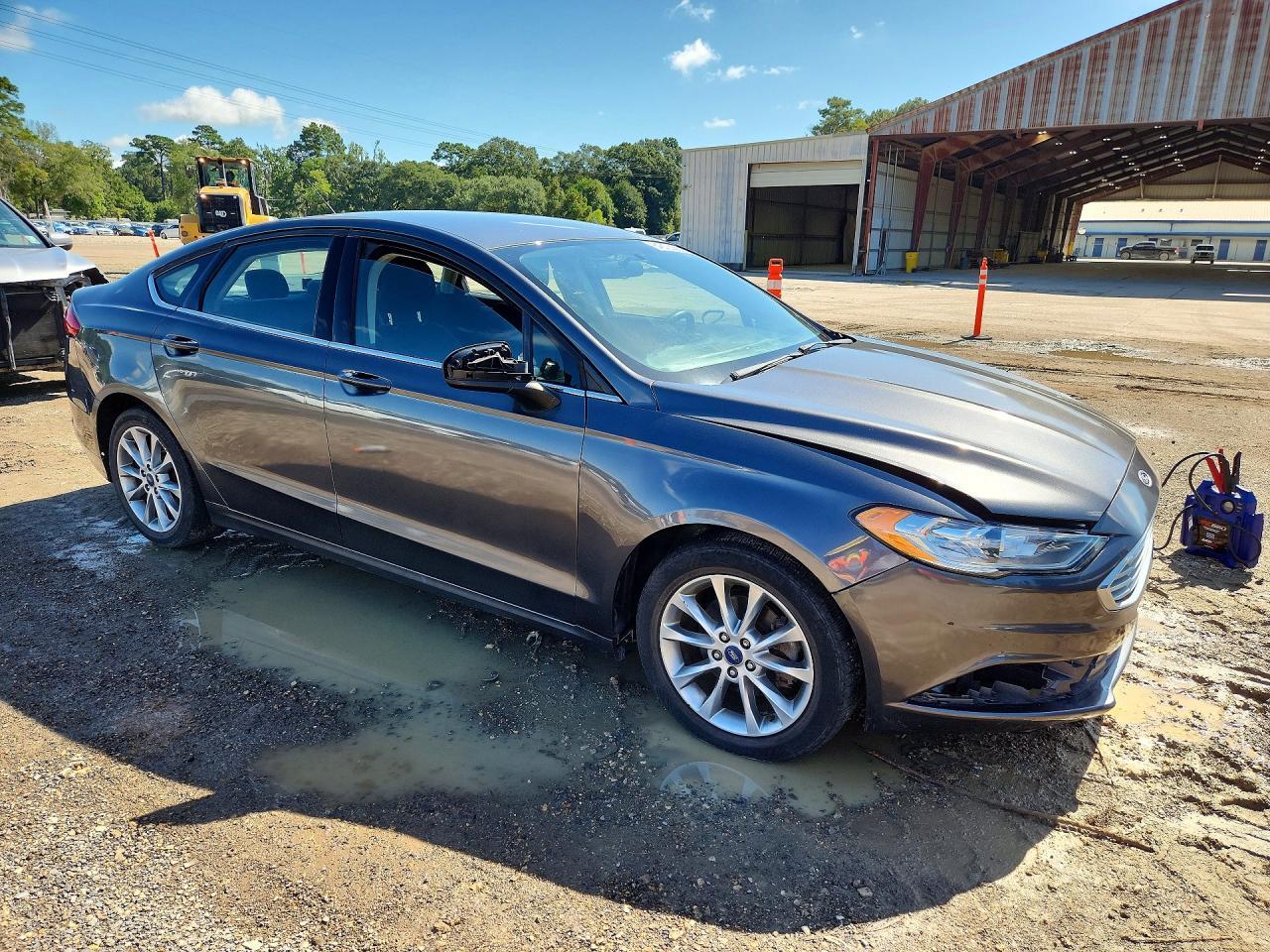 2017 FORD FUSION SE — Фото 4 из 12