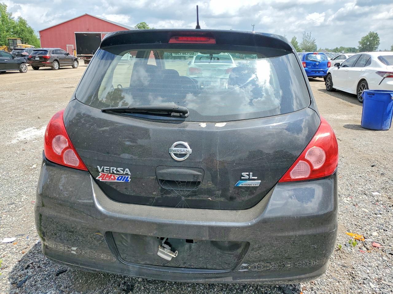 2011 NISSAN VERSA 1.8 S — Фото 6 из 12