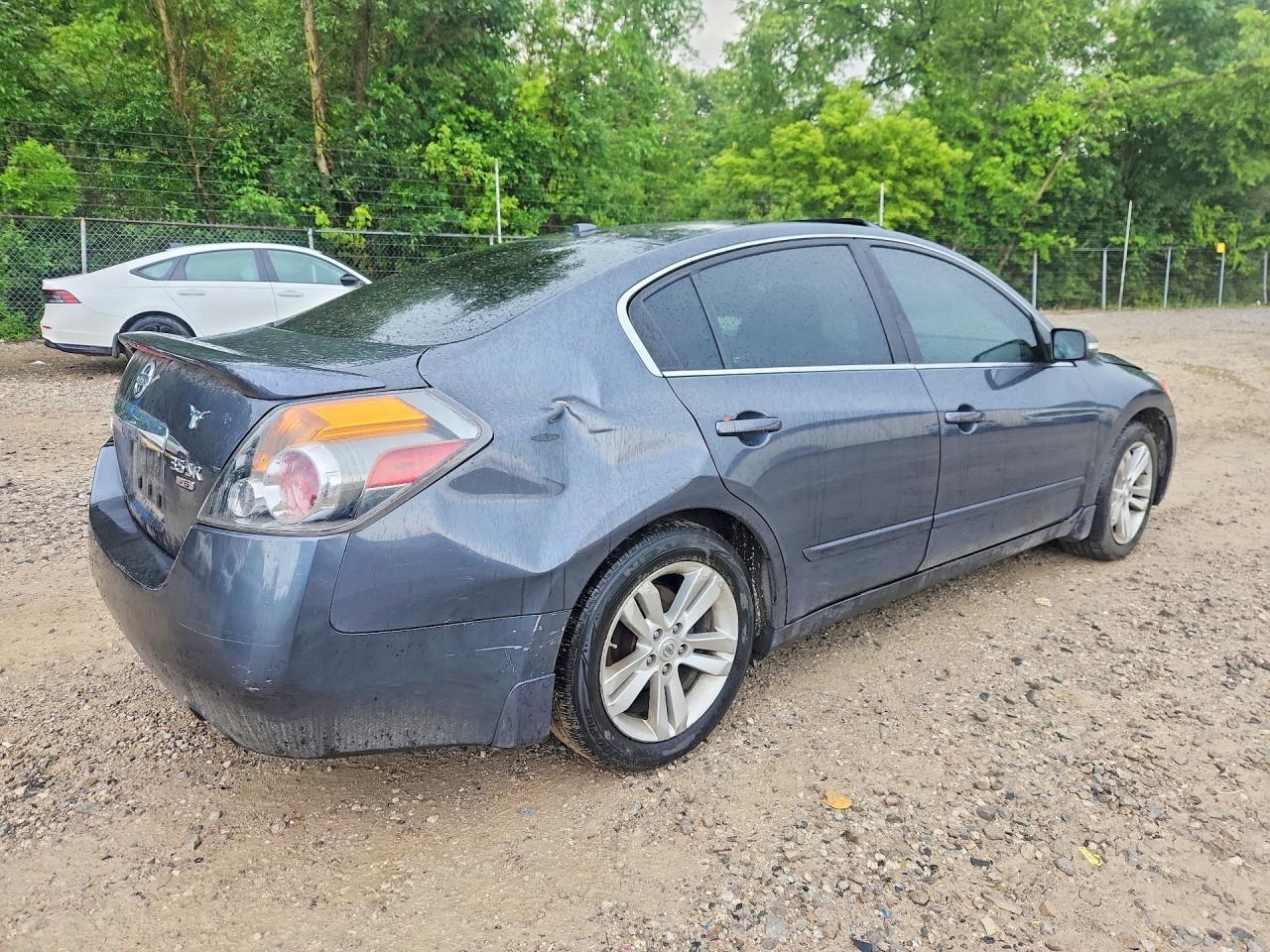 2011 NISSAN ALTIMA SR — Фото 3 из 12