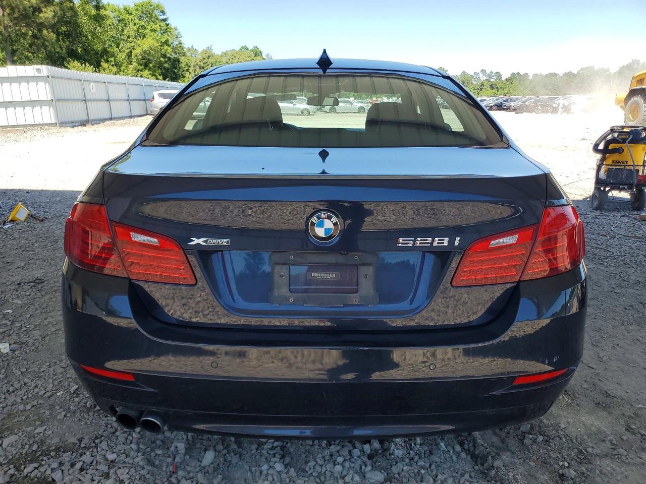 WBA5A7C53ED614895 2014 BMW 528 photo no. 6