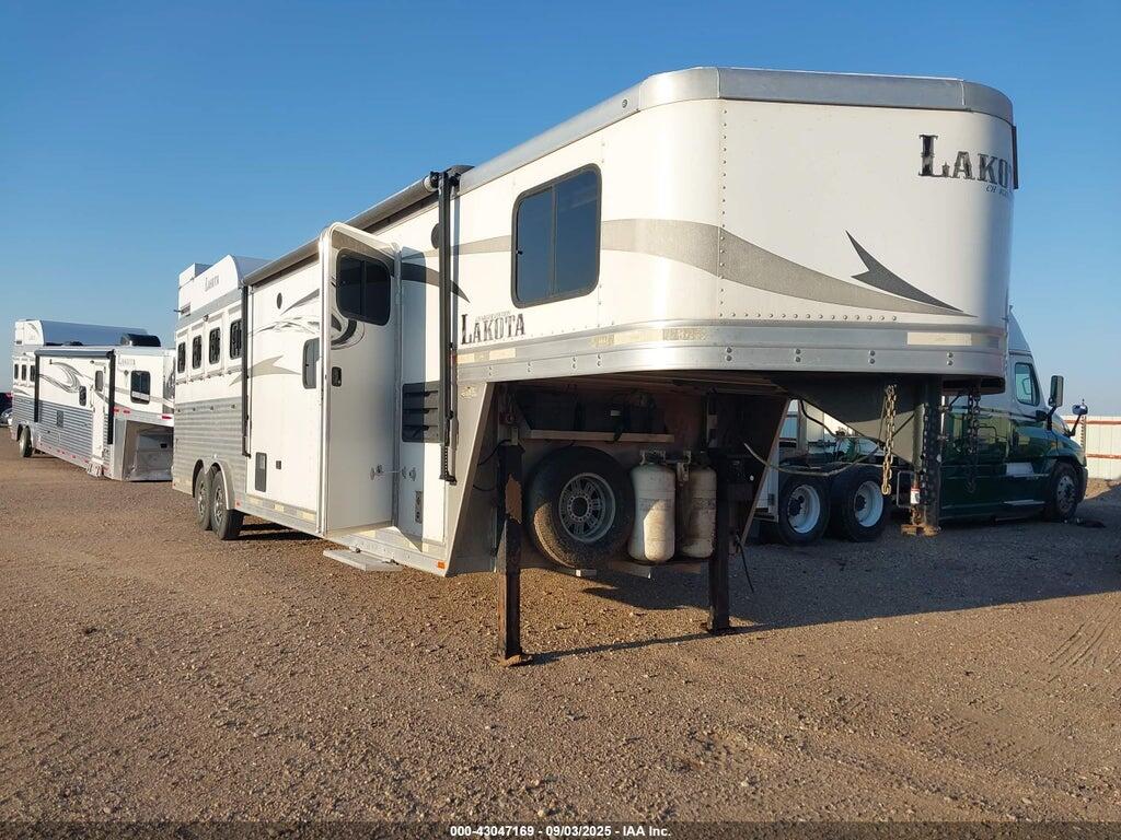 58JGX4H27G1000528 2016 LAKOTA CHARGER C8411 photo no. 1