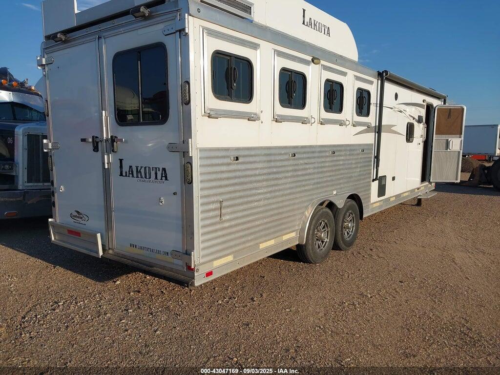 58JGX4H27G1000528 2016 LAKOTA CHARGER C8411 photo no. 4