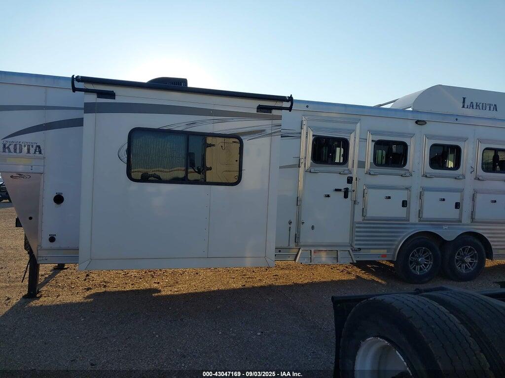 58JGX4H27G1000528 2016 LAKOTA CHARGER C8411 photo no. 6