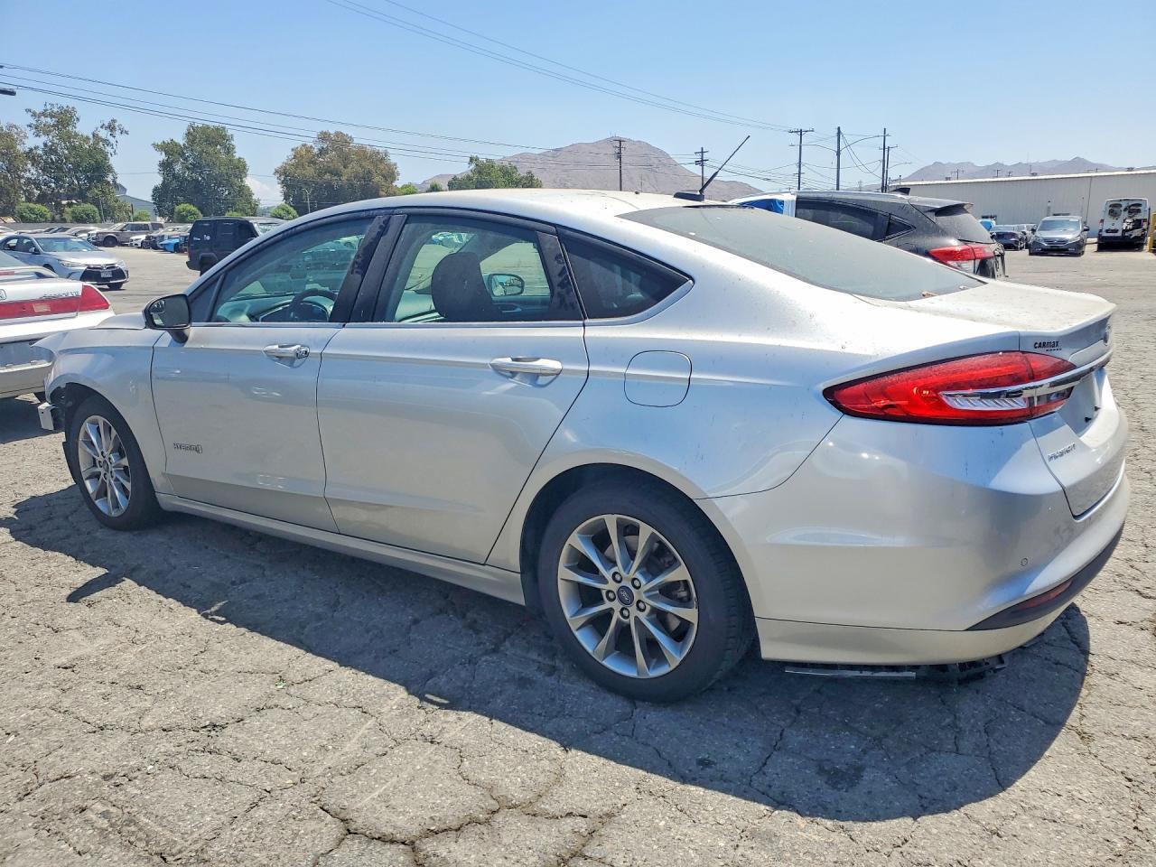2017 FORD FUSION SE HYBRID — Фото 2 из 12