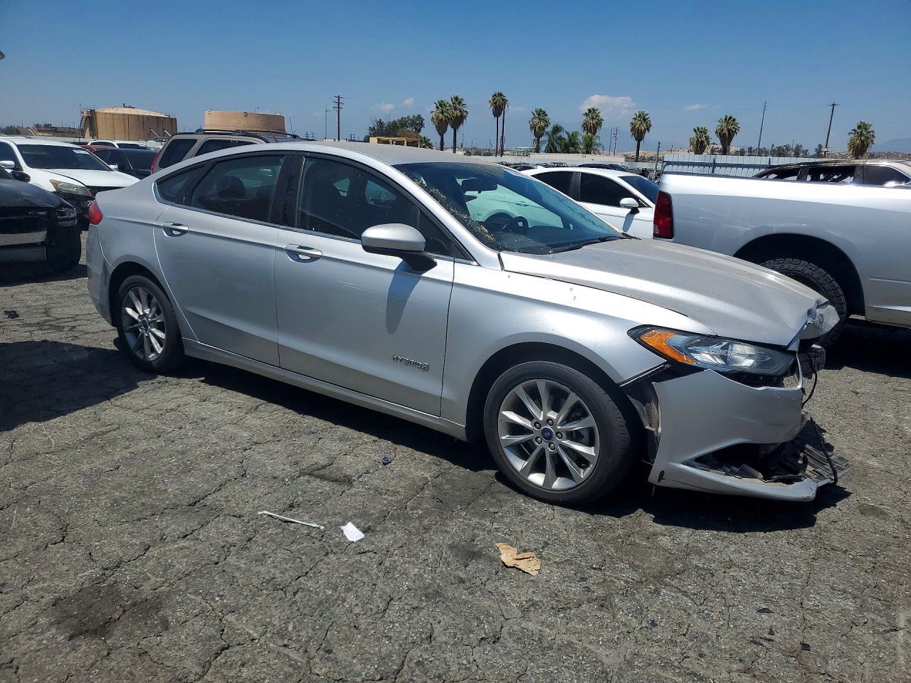 2017 FORD FUSION SE HYBRID — Фото 4 из 12