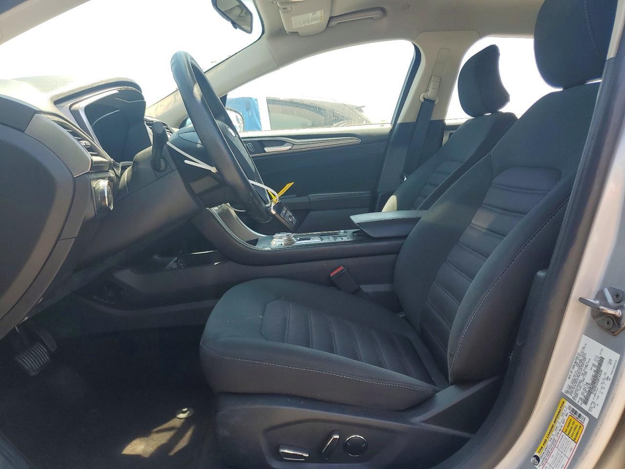 2017 FORD FUSION SE HYBRID — Фото 7 из 12