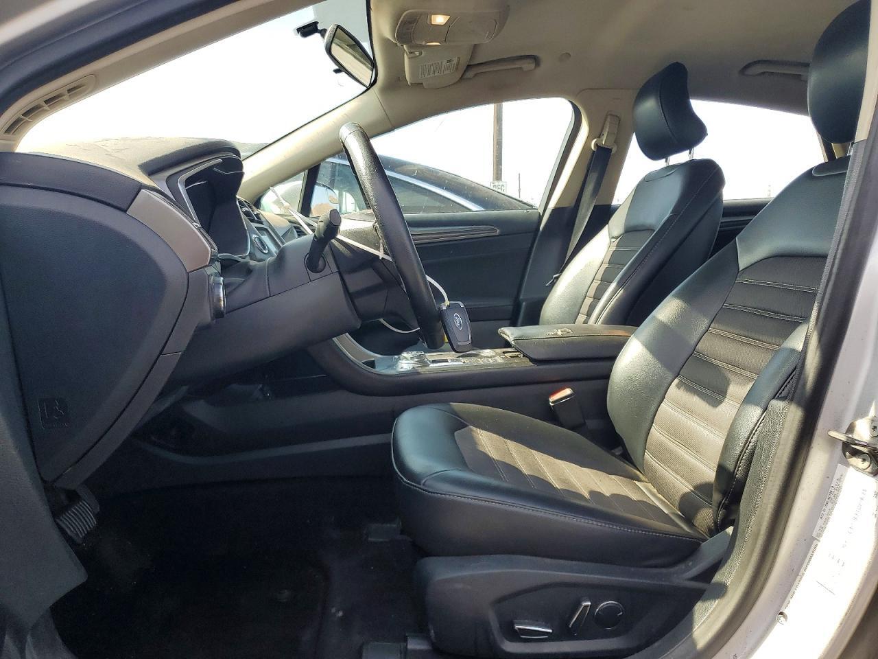 2017 FORD FUSION SE HYBRID — Фото 7 из 12