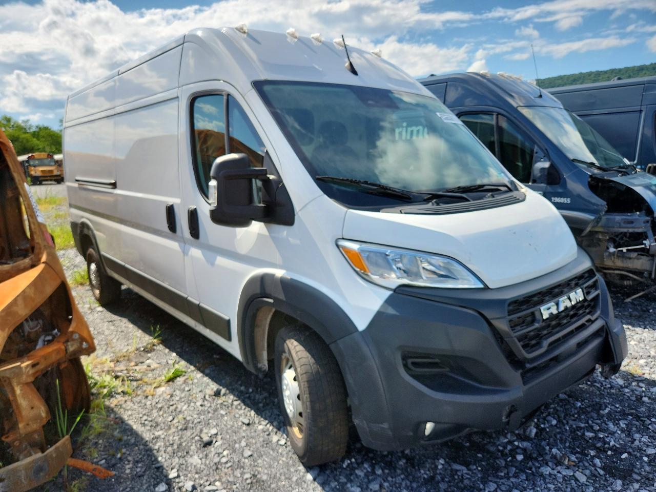 2025 RAM PROMASTER 2500 DELIVERY VAN — Фото 4 из 13