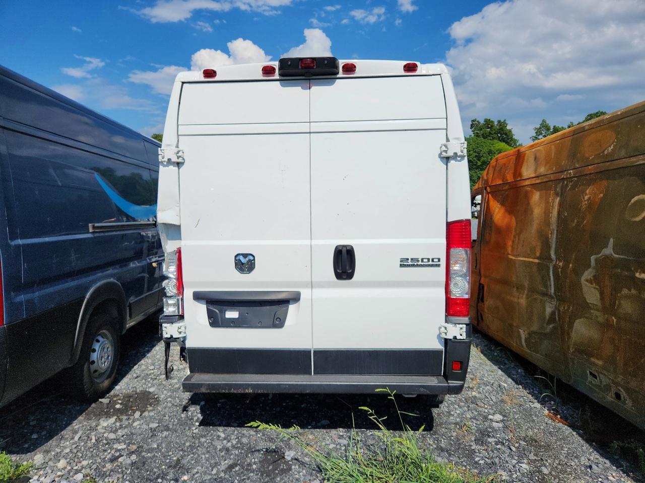 2025 RAM PROMASTER 2500 DELIVERY VAN — Фото 6 из 13
