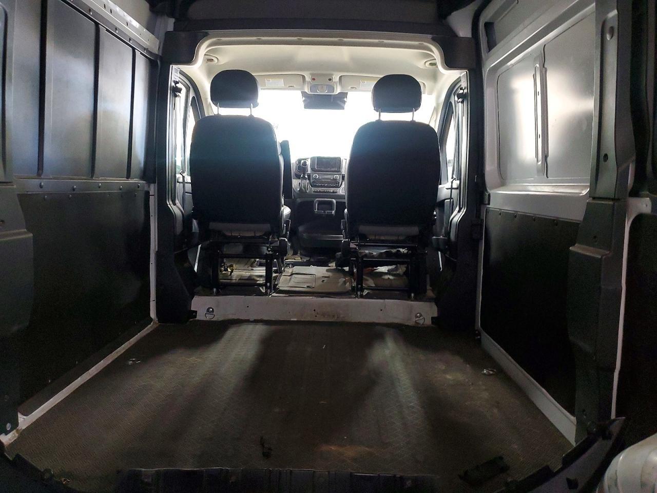 2025 RAM PROMASTER 2500 DELIVERY VAN — Фото 10 из 13