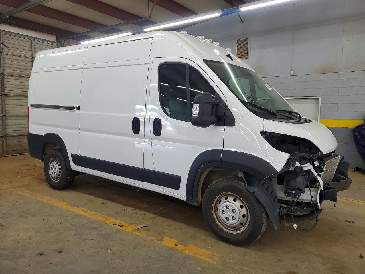 2025 RAM PROMASTER 2500 DELIVERY VAN — Фото 4 из 13