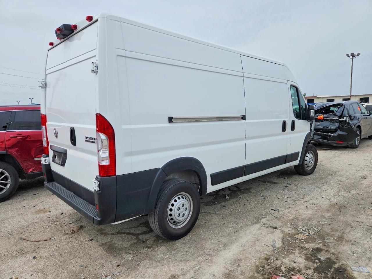 2025 RAM PROMASTER 3500 3500 HIGH — Фото 3 из 12