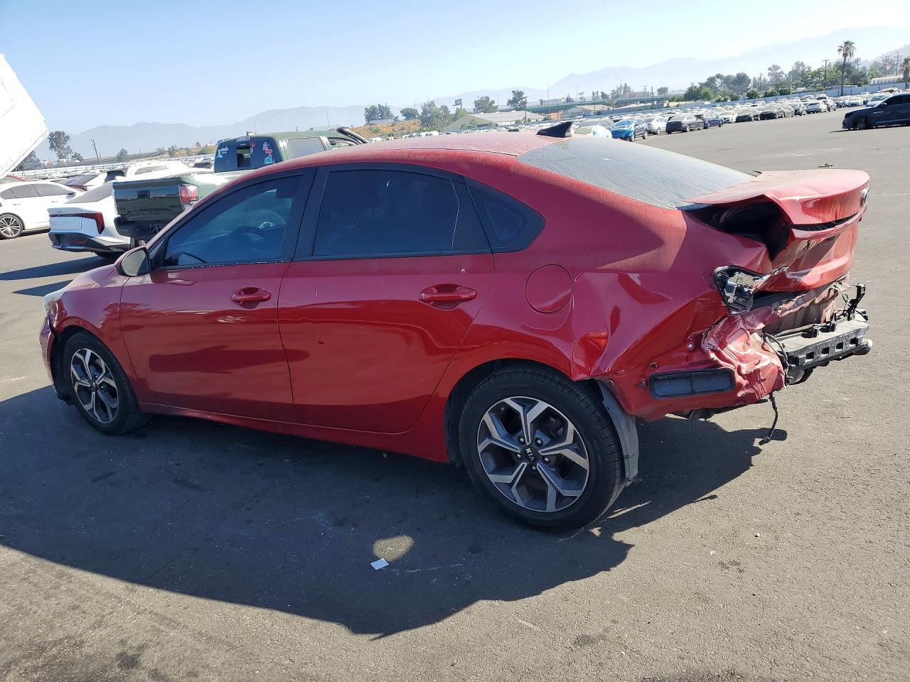 2021 KIA FORTE LXS — Фото 2 из 12