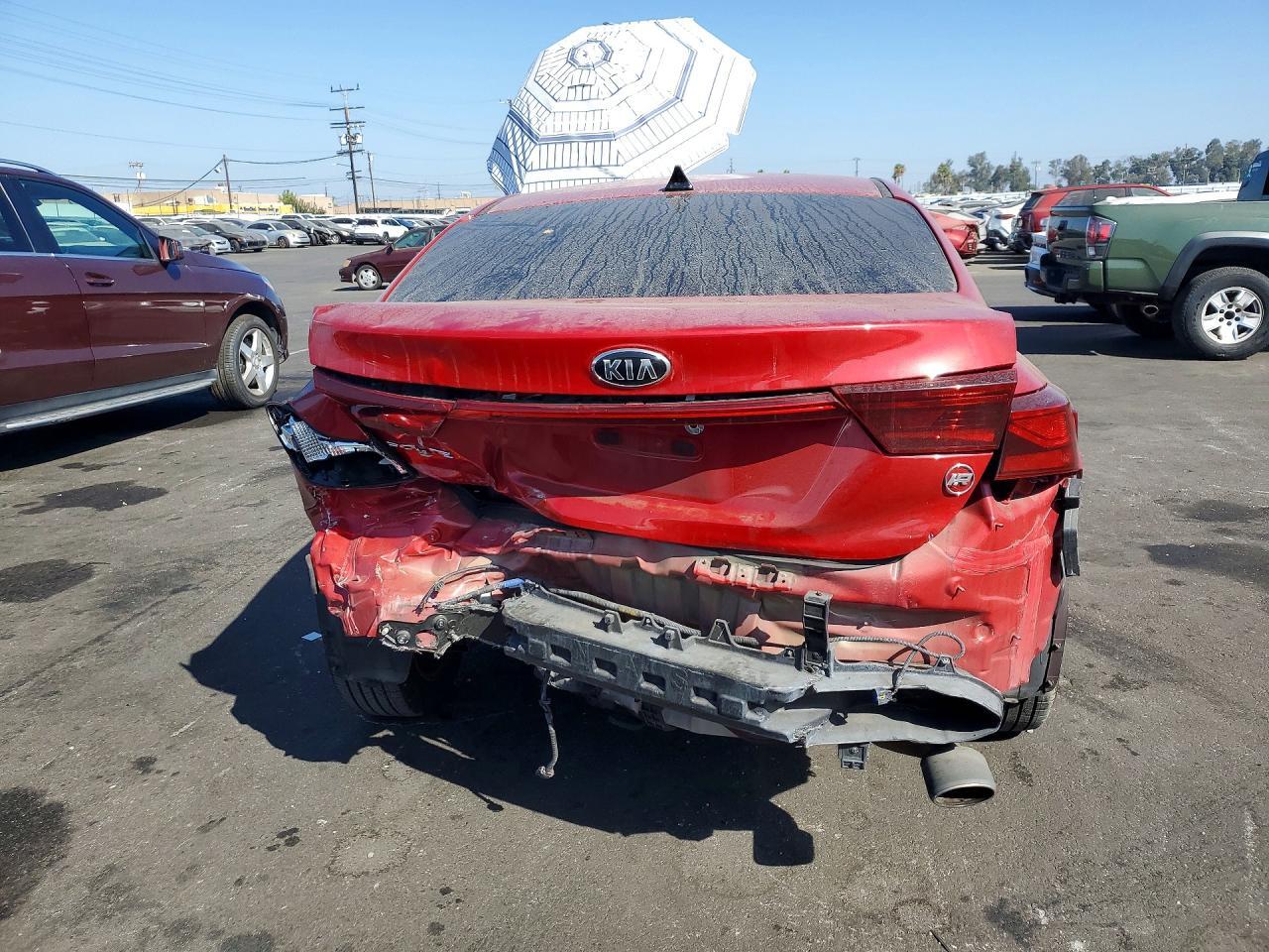 2021 KIA FORTE LXS — Фото 6 из 12