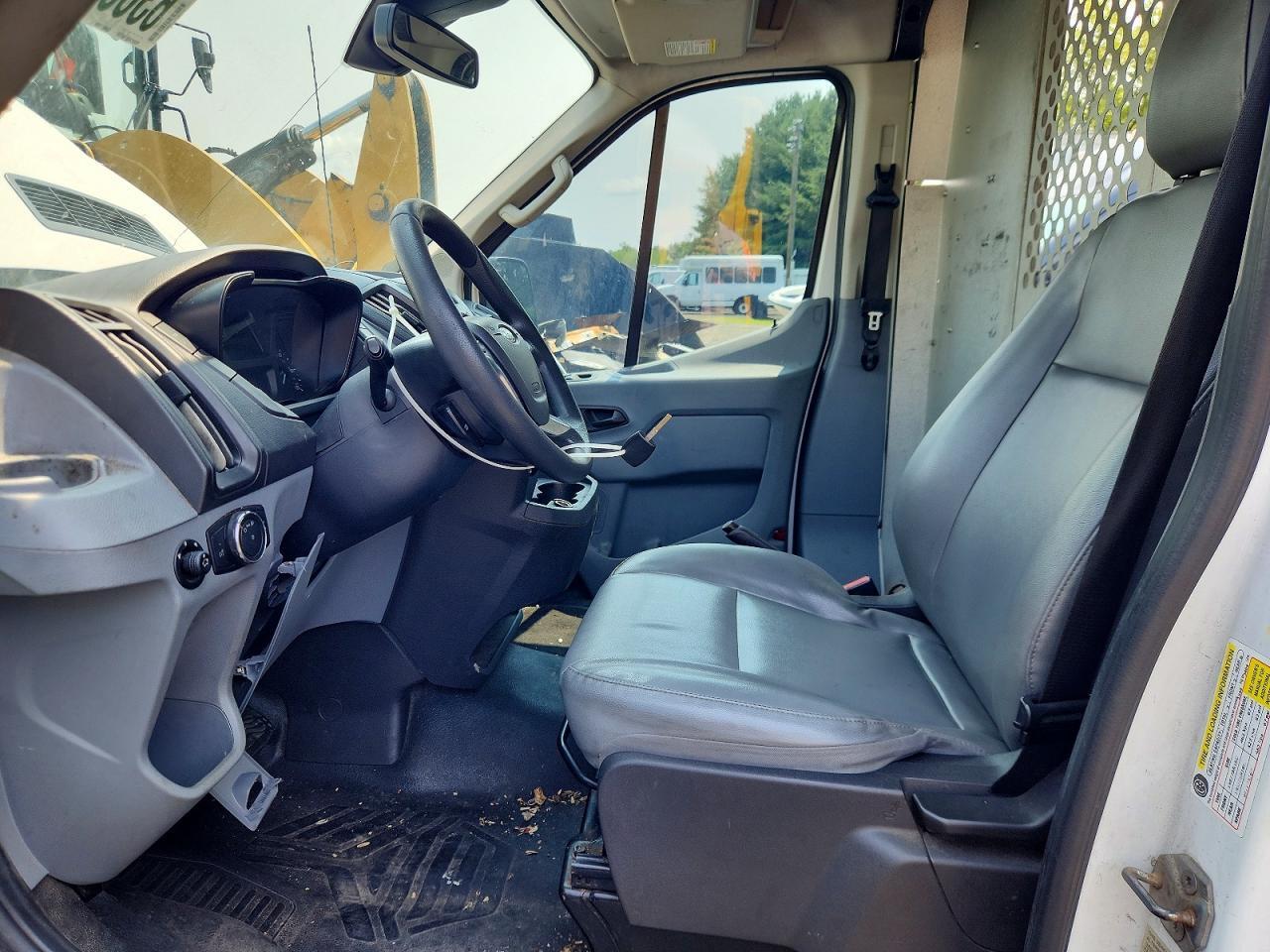 2017 FORD TRANSIT 350 HD DELIVERY VAN — Фото 7 из 13