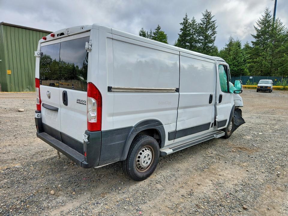 2025 RAM PROMASTER 2500 DELIVERY VAN — Фото 3 из 14