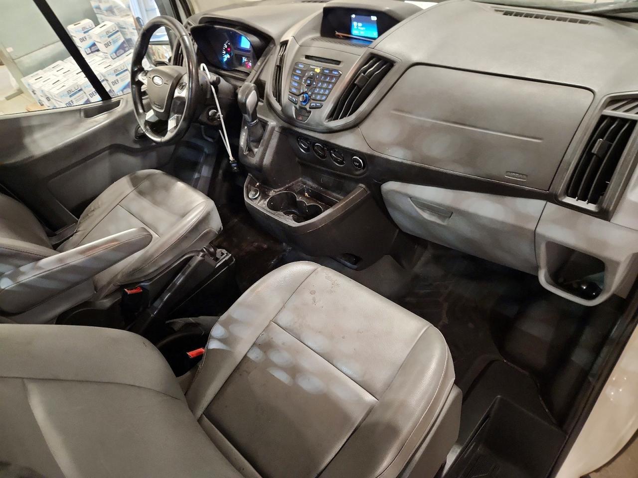 2017 FORD TRANSIT 250 DELIVERY VAN — Фото 8 из 13