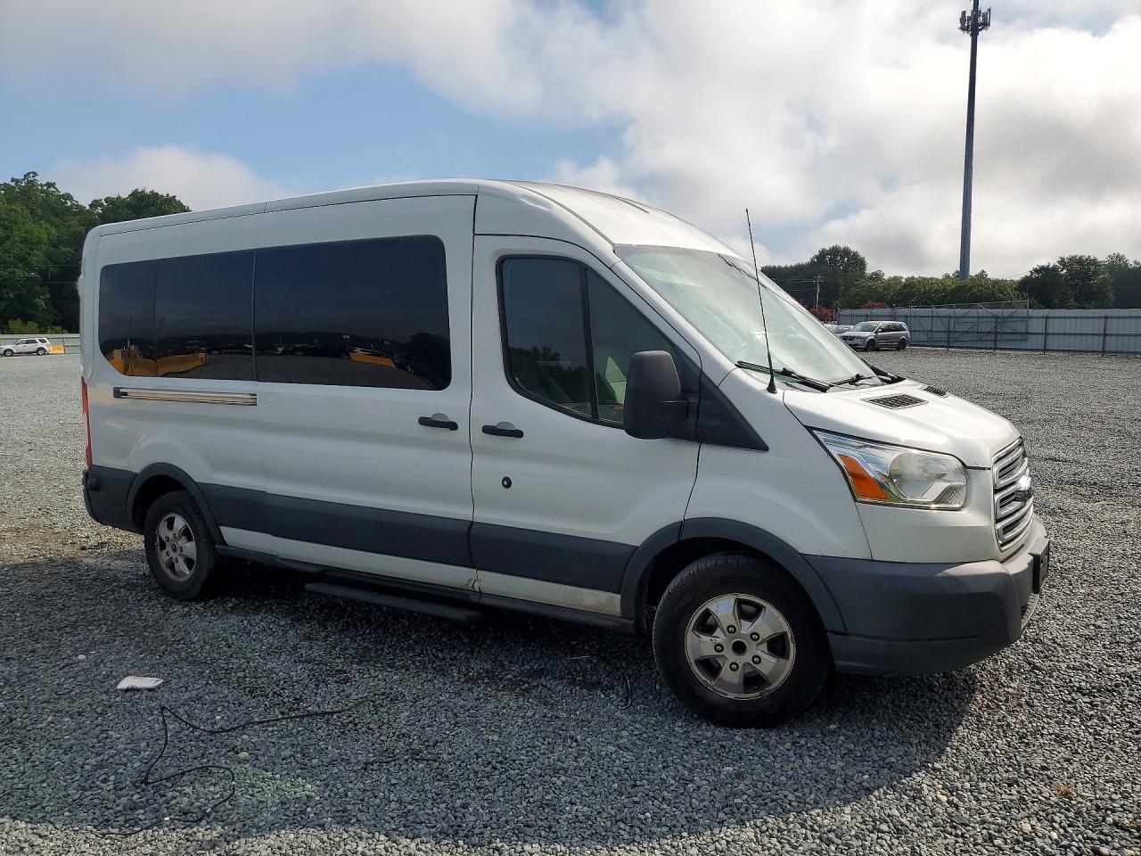 1FBAX2CM2HKA76463 2017 FORD TRANSIT photo no. 4