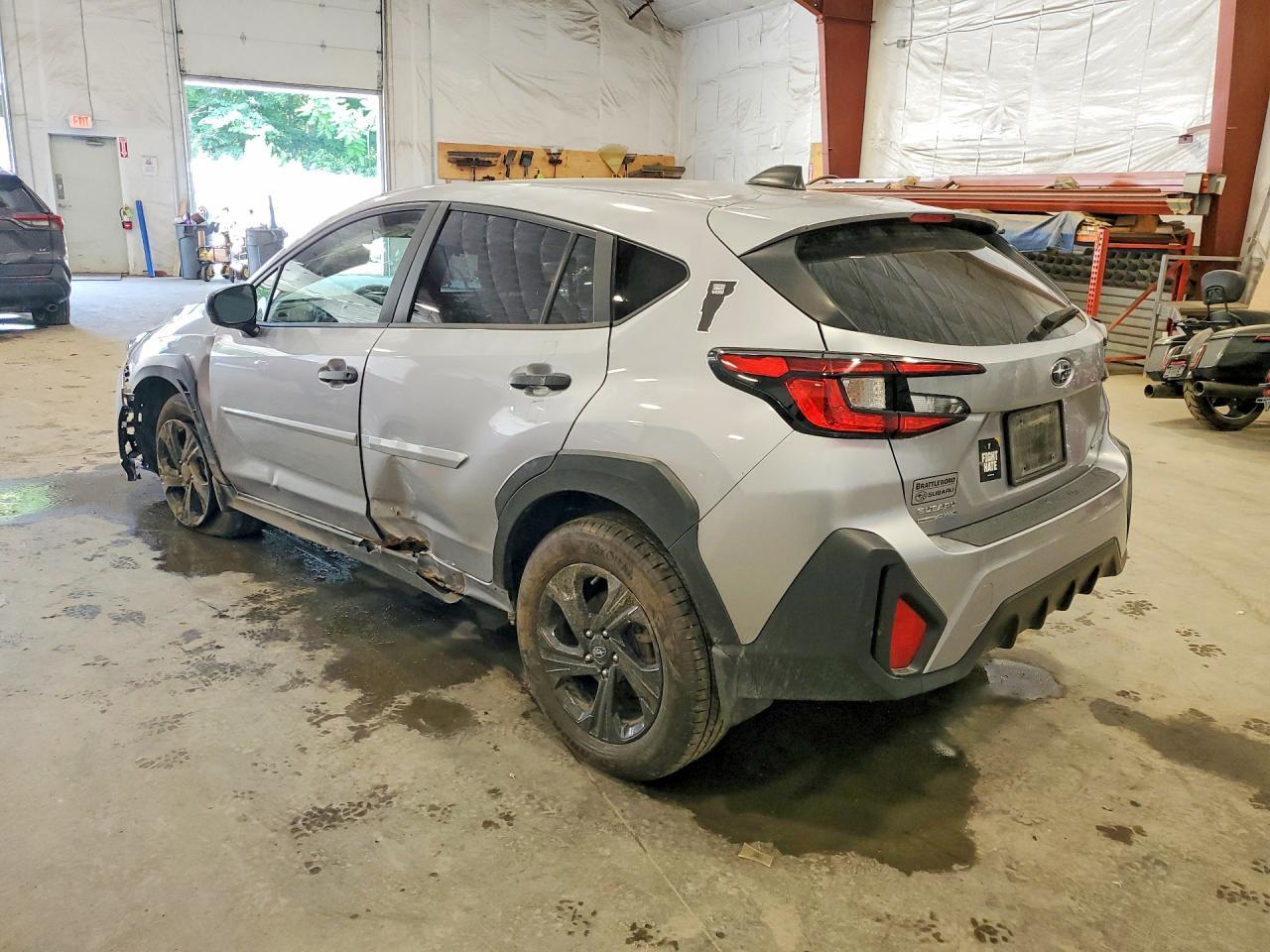 2025 SUBARU CROSSTREK — Фото 2 из 13