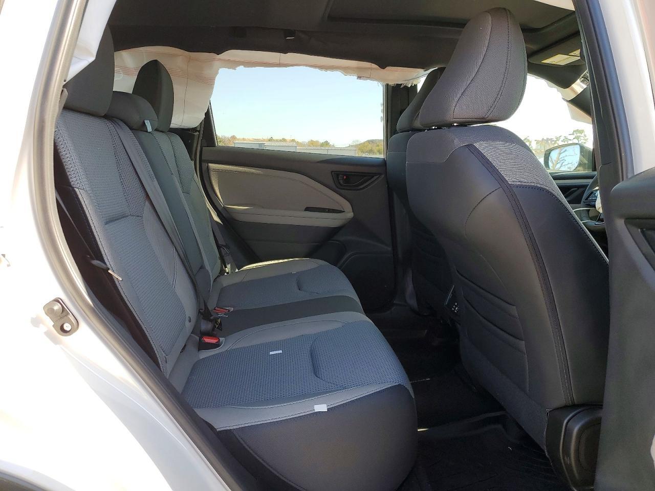 2025 SUBARU FORESTER PREMIUM — Фото 11 из 13