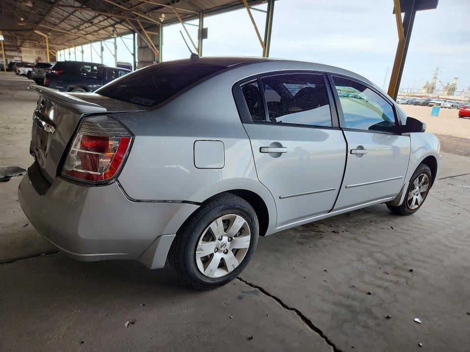 2011 NISSAN SENTRA 2.0 — Фото 3 из 12