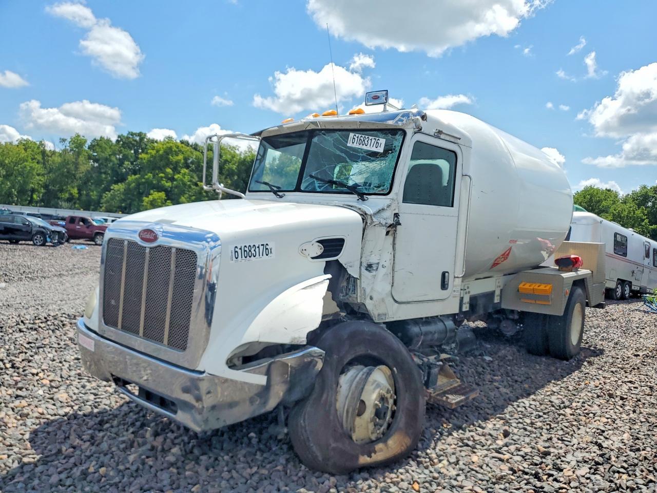2011 PETERBILT 337 PROPANE DELIVERY TRUCK