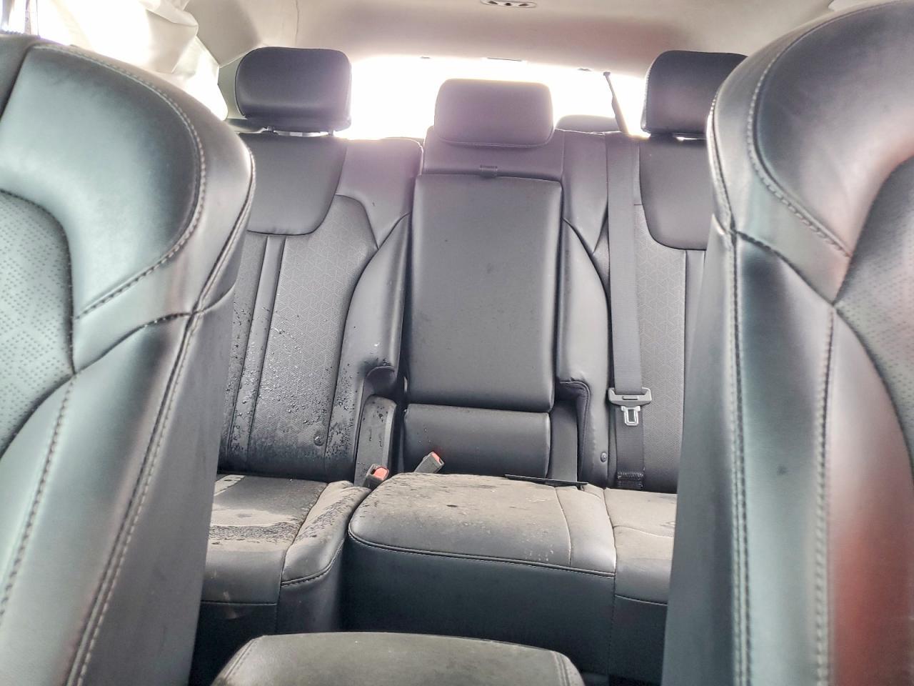 2021 KIA SORENTO S — Фото 10 из 13