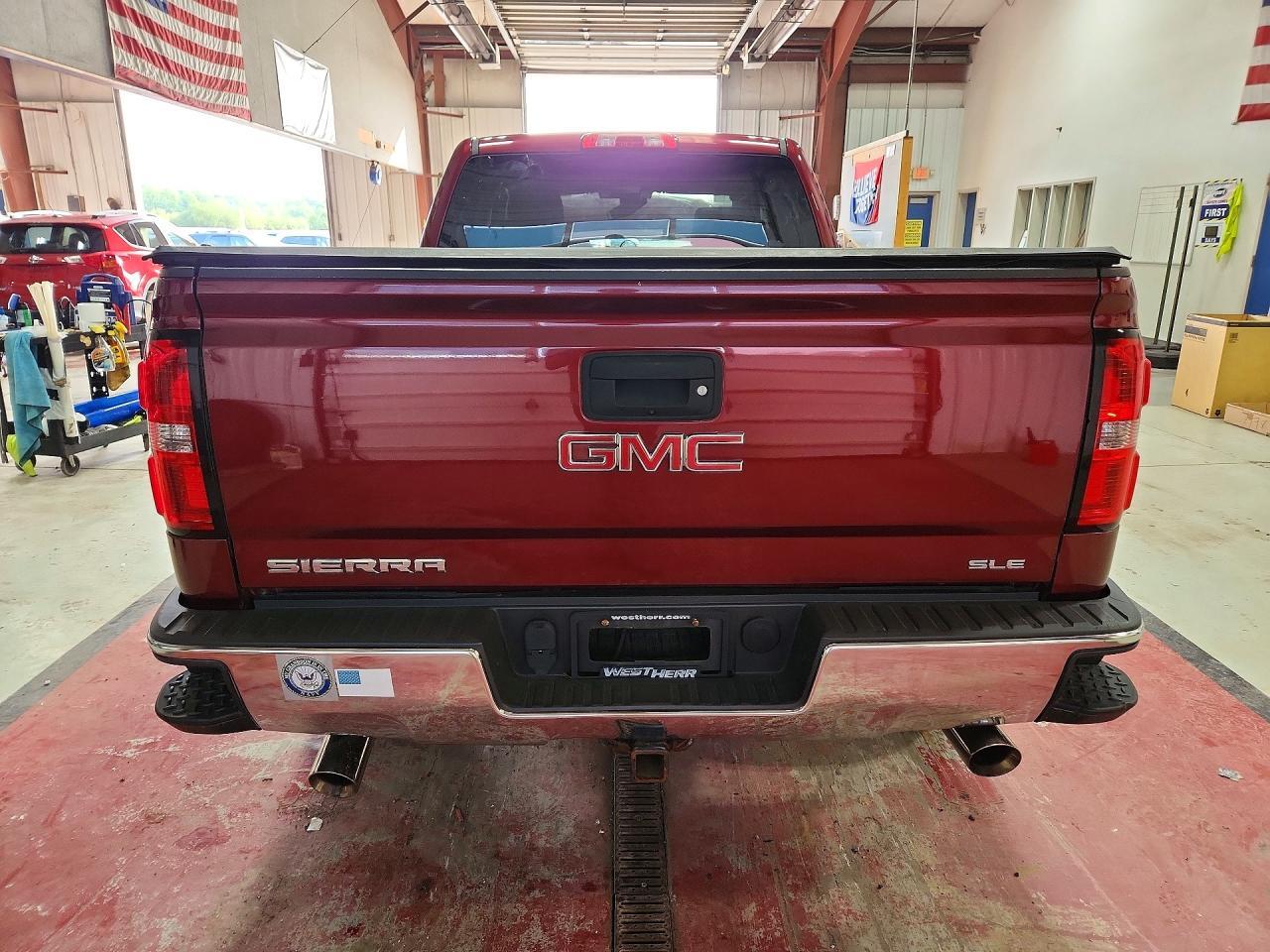2017 GMC SIERRA K1500 SLE — Фото 6 из 12