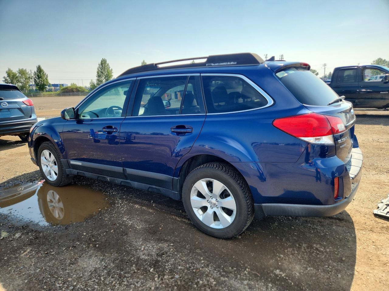 4S4BRCHC6B3380568 2011 SUBARU OUTBACK photo no. 2
