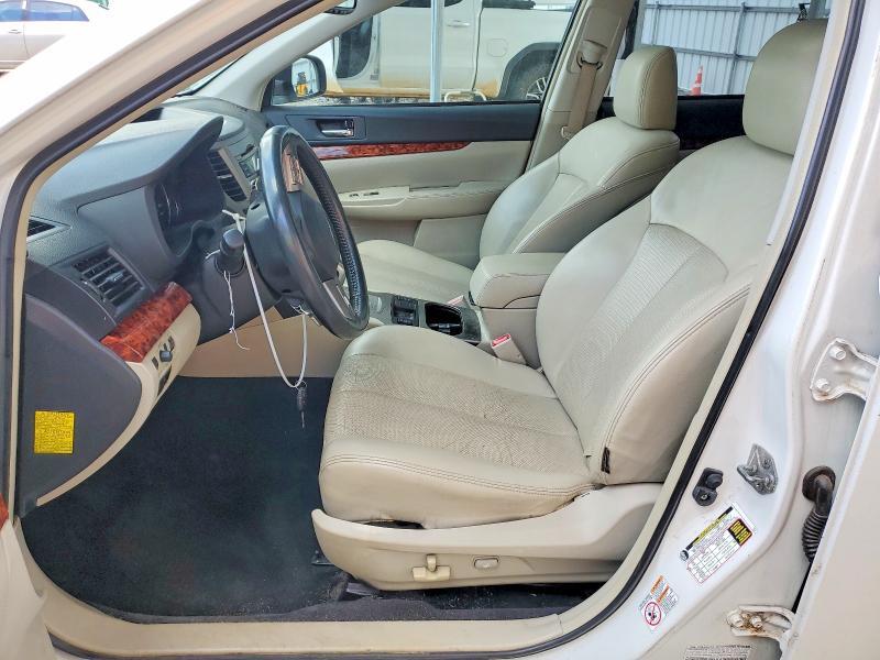 2011 SUBARU OUTBACK 2.5I LIMITED — Фото 7 из 13
