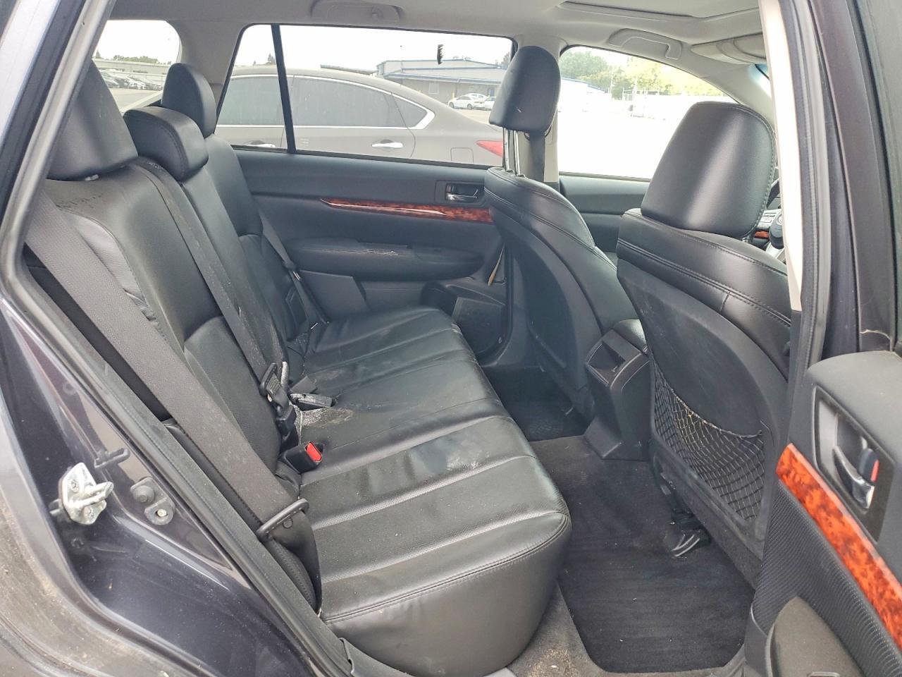 2011 SUBARU OUTBACK 2.5I LIMITED — Фото 10 из 12