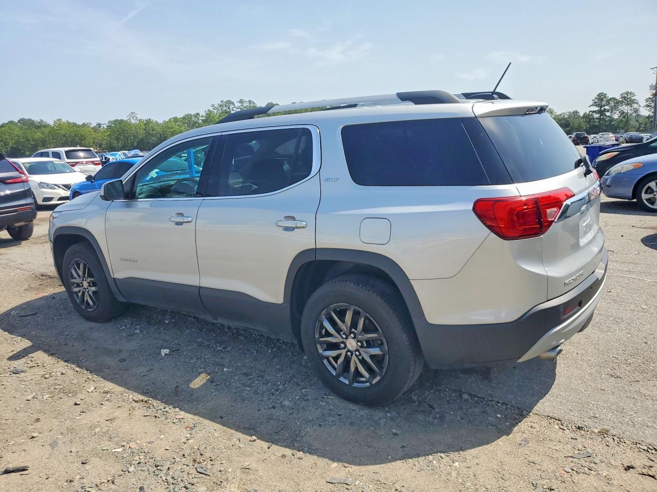 2017 GMC ACADIA SLT-1 — Фото 2 из 13