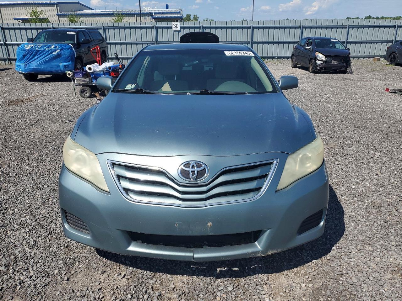 2011 TOYOTA CAMRY LE — Фото 5 из 13