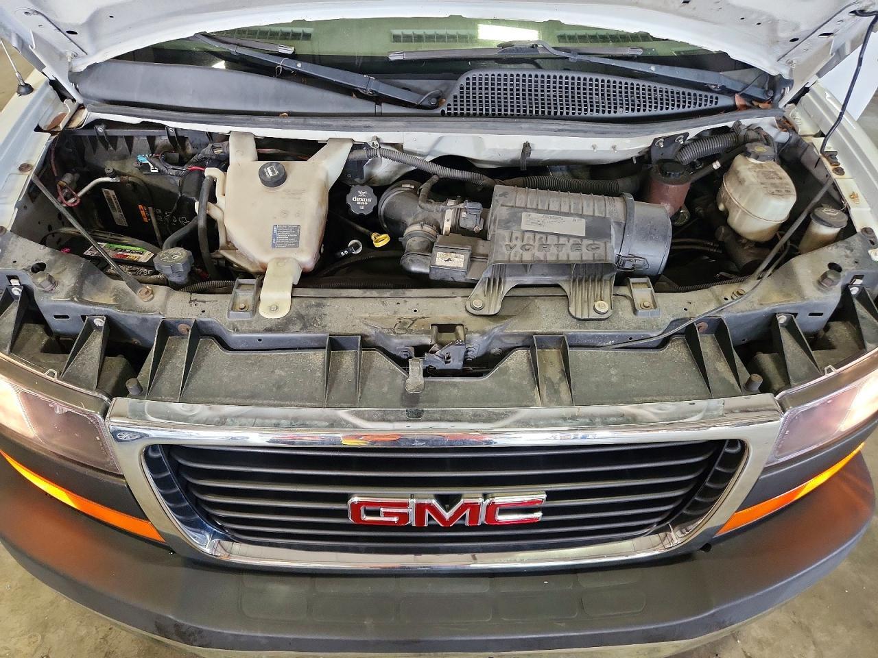 2017 GMC SAVANA G2500 — Фото 12 из 13