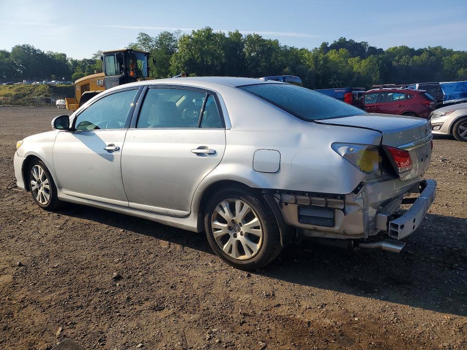 2011 TOYOTA AVALON BASE — Фото 2 из 13