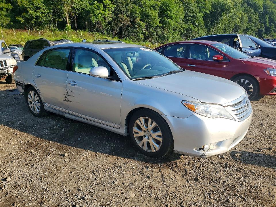 2011 TOYOTA AVALON BASE — Фото 4 из 13