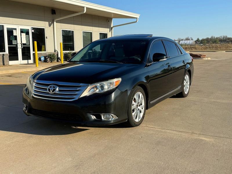 2011 TOYOTA AVALON BASE — Фото 2 из 10