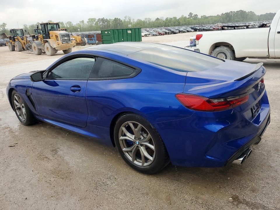 2024 BMW M8 — Фото 2 из 12
