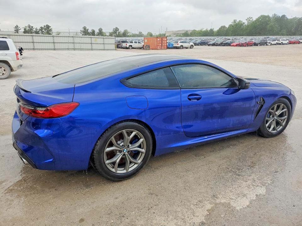 2024 BMW M8 — Фото 3 из 12