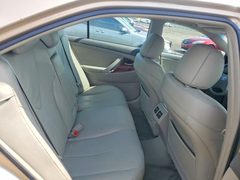 2011 TOYOTA CAMRY HYBRID — Фото 10 из 12